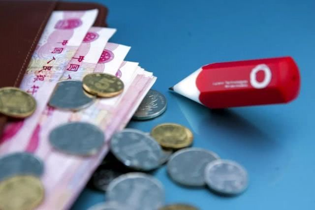 轻创企易小编讲讲：商标注册成功后需要注意的几个问题