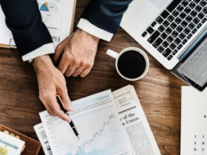 轻创企易小编讲讲：新乌鲁木齐公司注册需要注意哪些事项