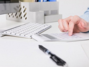 出事了，这家公司接受劳务派遣，接受的不是人，全是票！